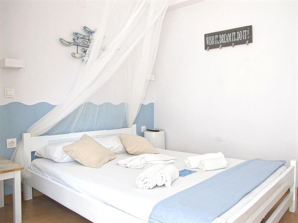 Angelina Studios Parikia  Ngoại thất bức ảnh